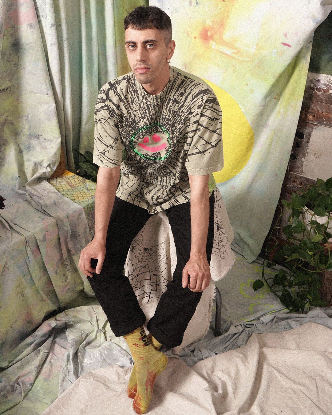 Cracked Smiley Tee (Matcha)