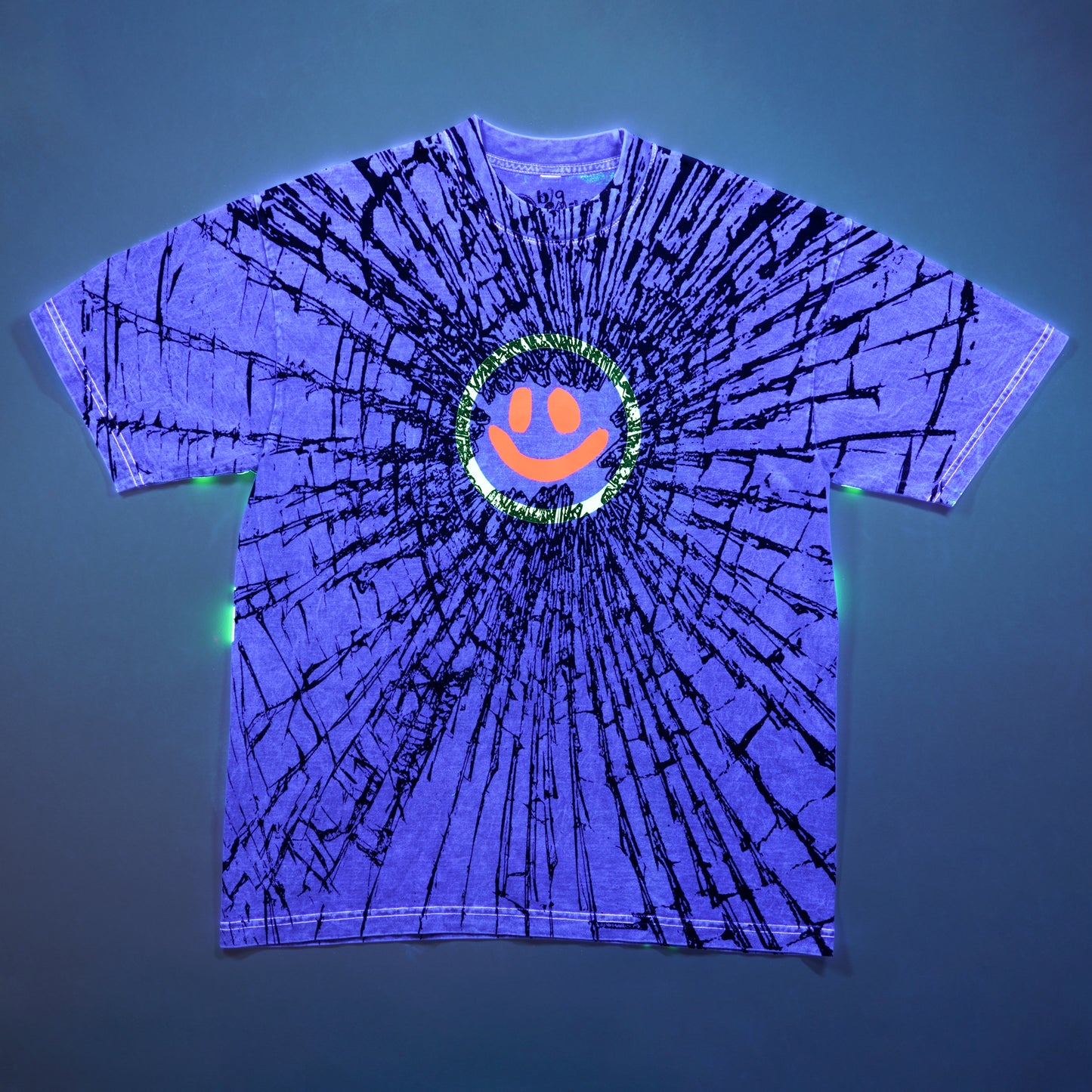 Cracked Smiley Tee (Limestone)